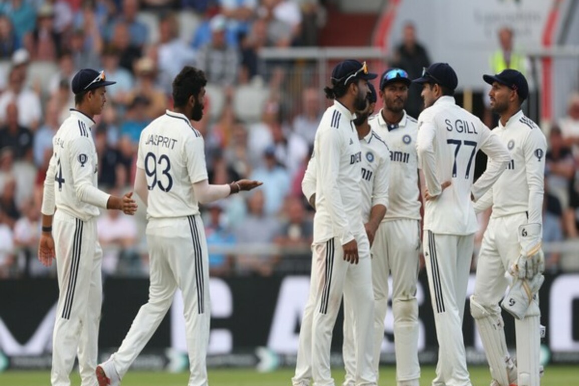 "Wouldn't rule out them...": Ponting expects stubborn fight from India against "red-hot favourites" England