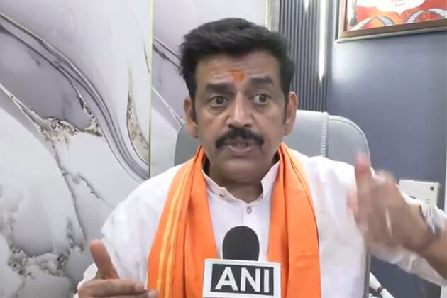 "Entire world acknowledges PM Modi's leadership": Ravi Kishan on Sharmishtha Mukherjee's article