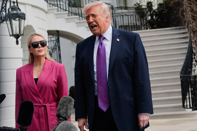 "Should we keep her?" Trump jokes WH Press Secy does "terrible job"