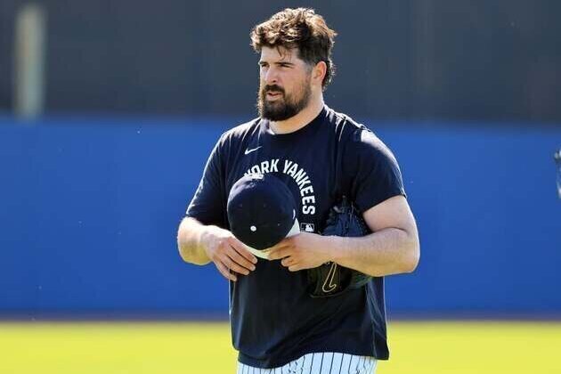 Yankees recall All-Star LHP Carlos Rodon