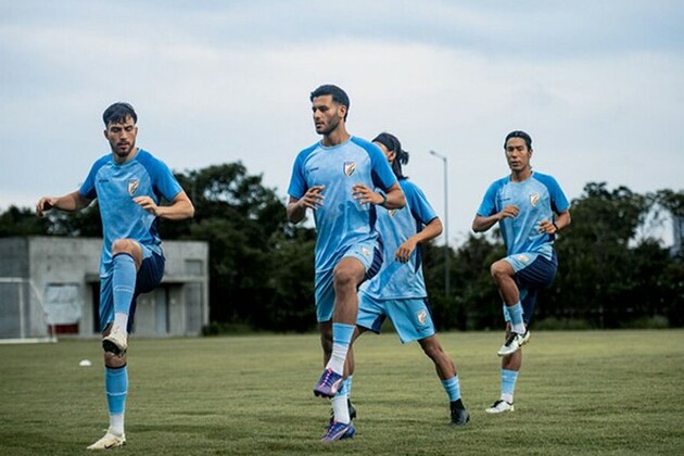 Preparing for perfect challenges, Blue Tigers caravan reaches Thailand for friendly game