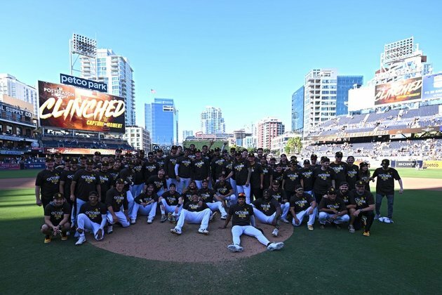 Playoff pairing still in flux for Padres as they host Giants