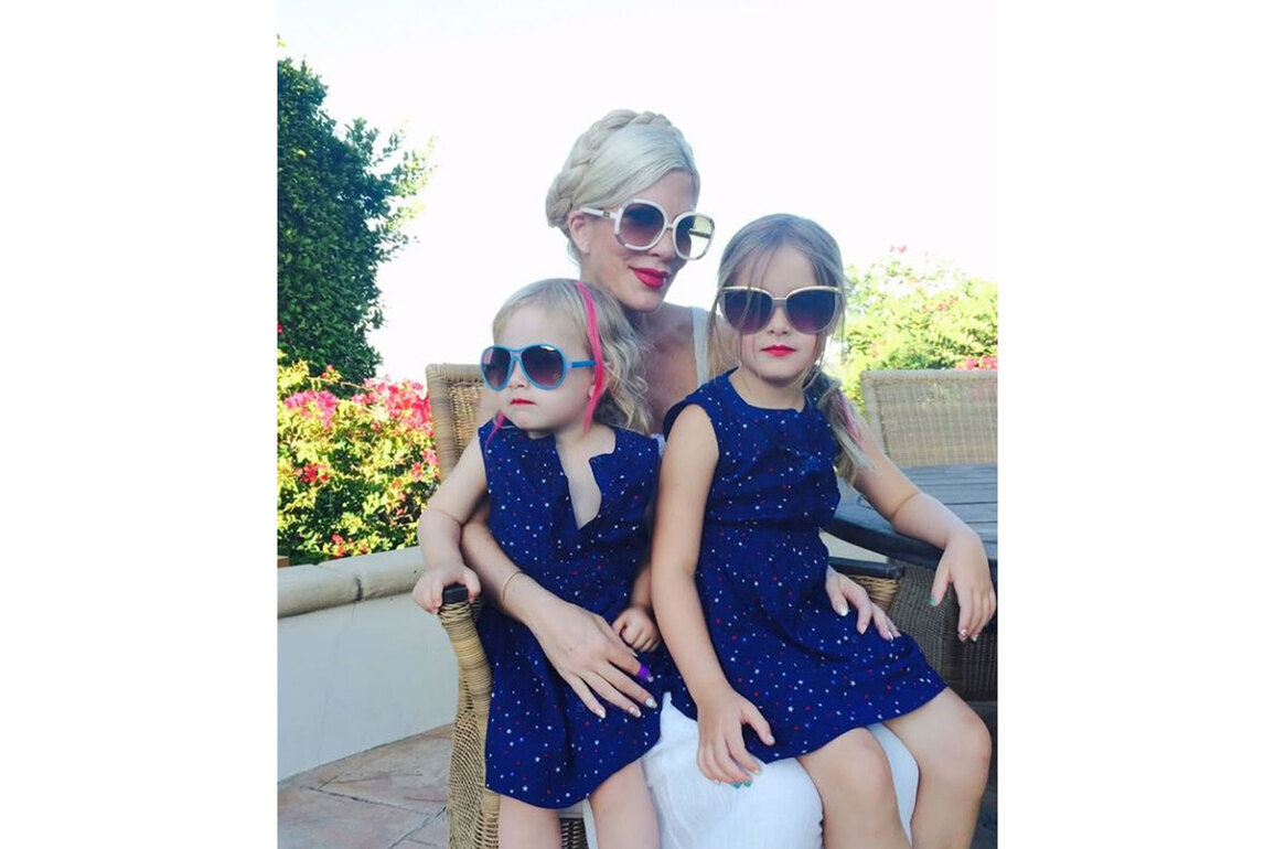 Tori Spelling, her kids injured after car hit by speeding vehicle