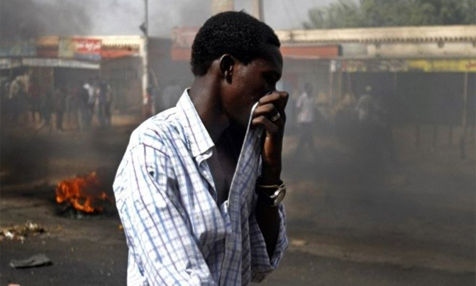 Sudan students march defying crackdown Sudan students march defying crackdown