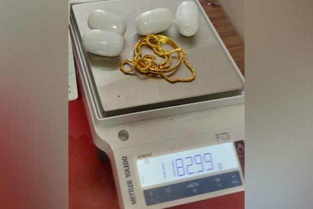 Kerala: Customs seize 797 gm gold, arrest three persons at Cochin airport