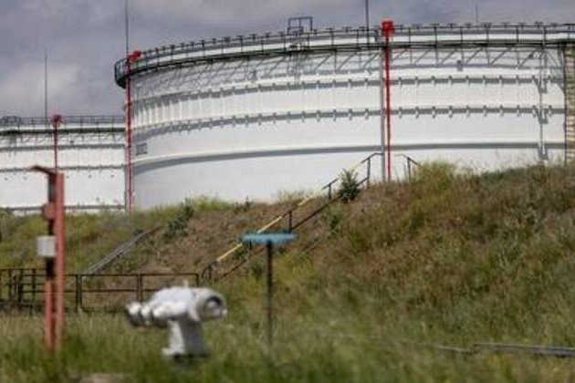 Ukraine resumes oil flow via Druzhba pipeline - Hungary