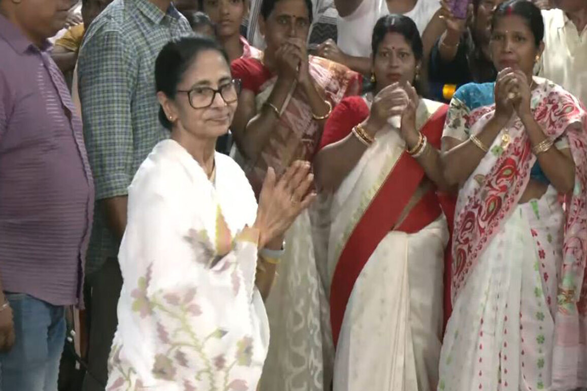 West Bengal CM Mamata Banerjee to chair meeting with TMC workers