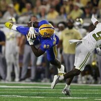 Pitt jumps out to 28-0 lead, holds off No. 16 Georgia Tech