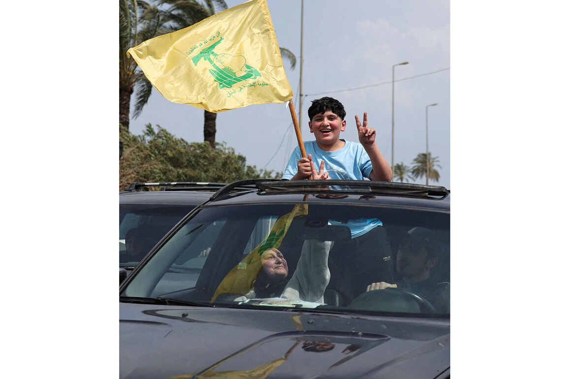 Civilians return home in southern Lebanon after ceasefire, remain hesitant to stay permanently