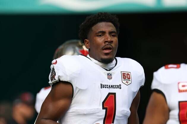 Report: Commanders signing RB Rachaad White to 1-year deal