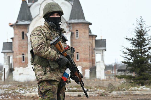 Kiev concedes loss of key town AFP