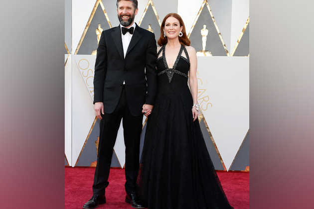 Julianne Moore talks about her relationship with Bart Freundlich, says " it is just about being together "