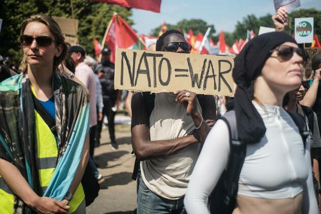"We want housing, not tanks": thousands protest NATO expansion in The Hague