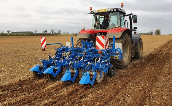 Going minimal with maize with Carre Inro strip till