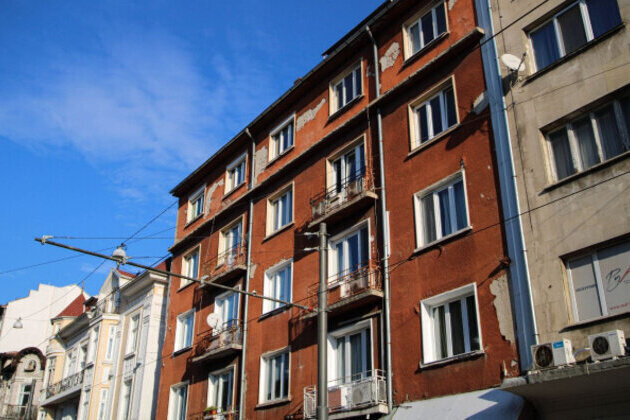 Buyers Choose Location Over Size as Bulgarian Housing Prices Rise