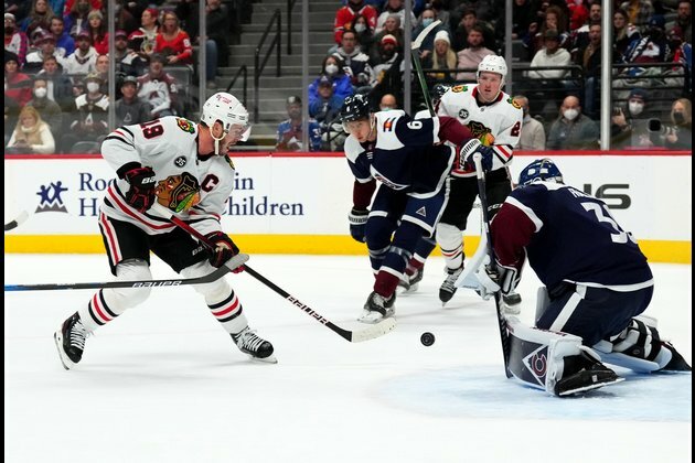 Pavel Francouz gets 2nd straight shutout as Avs blank Blackhawks