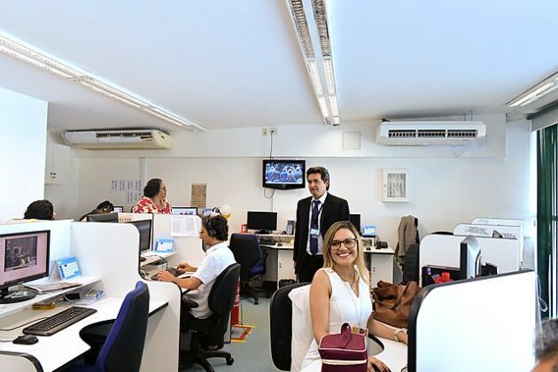 Men in Ireland twice as confident as women in asking for pay raises