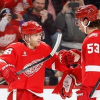 NHL roundup: Patrick Kane becomes all-time top U.S.-born point-scorer