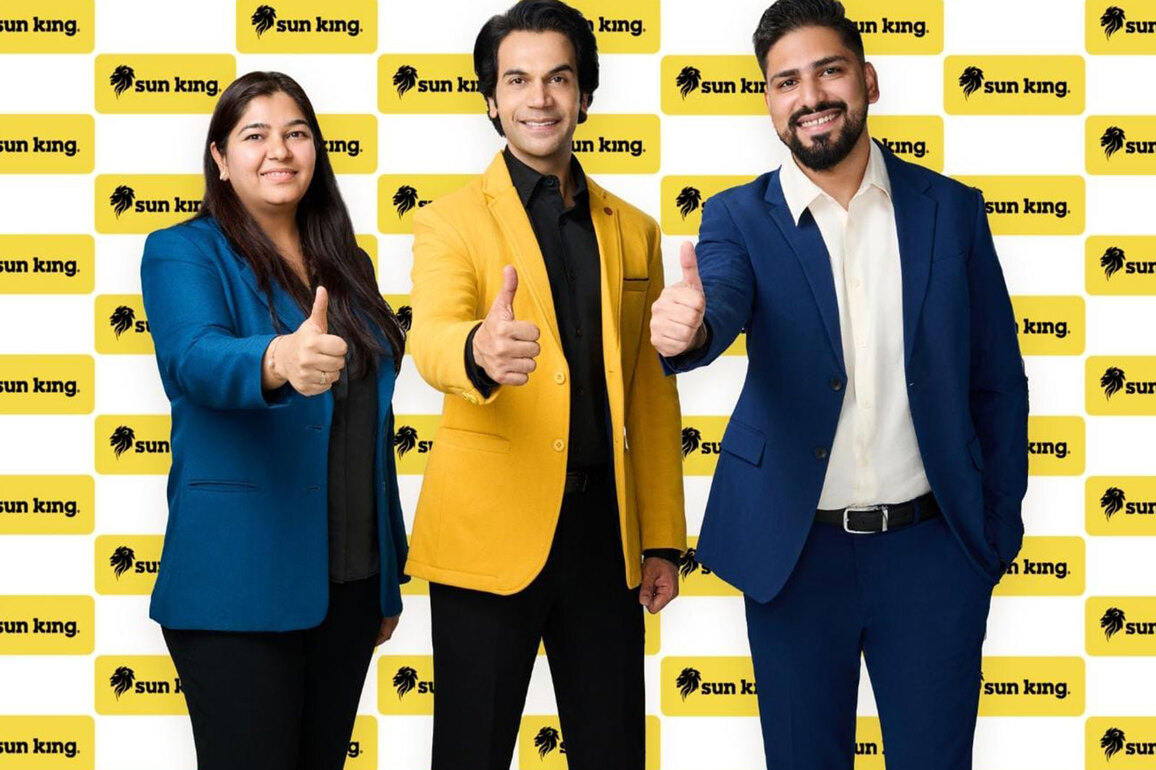 Sun King hits 100+ on-grid Solar Units in Varanasi, aiding India's clean energy push