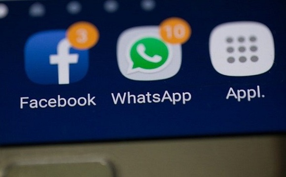 WhatsApp moderators can read your messages, says report