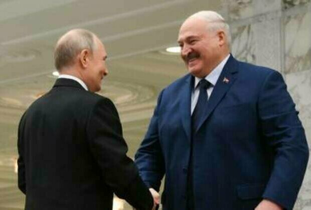 Putin signs security guarantees for Belarus