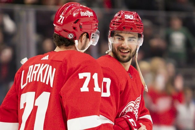 Red Wings try to complete 4-game series sweep of Sabres