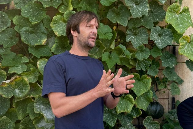 After abuse allegations, celebrity chef Redzepi quits from restaurant