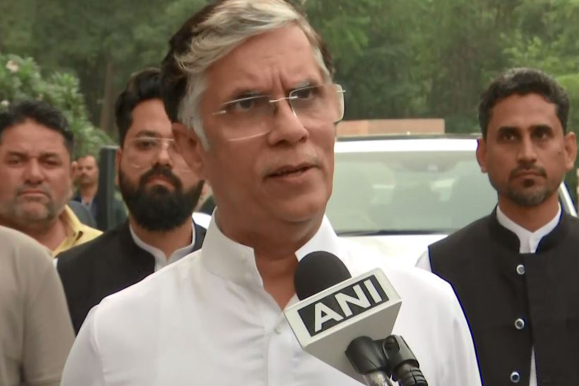 "BJP only hits roads when it happens in Cong-ruled states": Pawan Khera on "molestation" of 2 Australian women cricketers in Indore