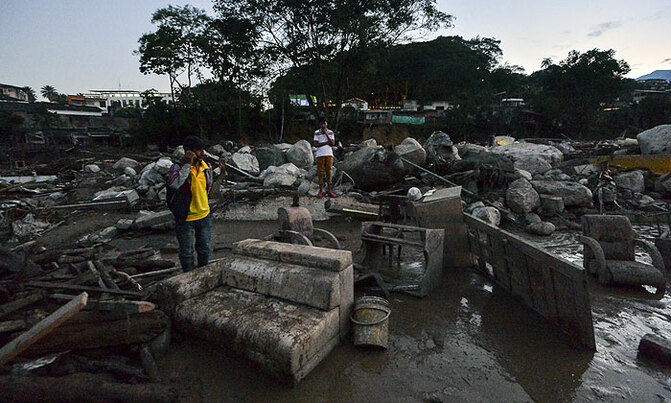 Colombia mudslides kill more than 200 Colombia mudslides kill more than 200