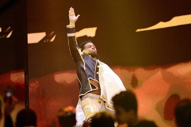 Xavier Woods bids emotional farewell to WWE as Austin Creed