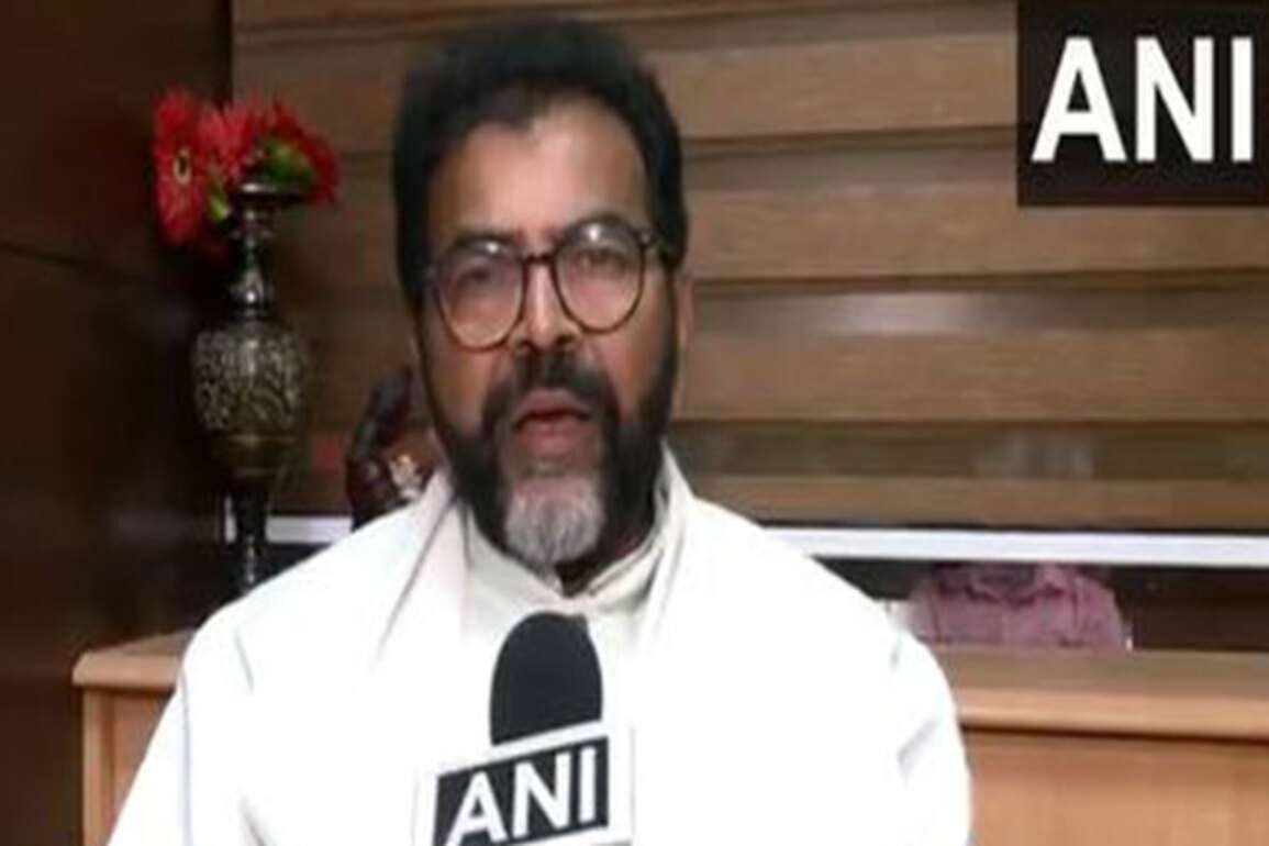 "To protect Karnataka CM and DyCM, Congress trying to divert stampede issue with caste census": BJP's Chalavadi Narayanaswamy