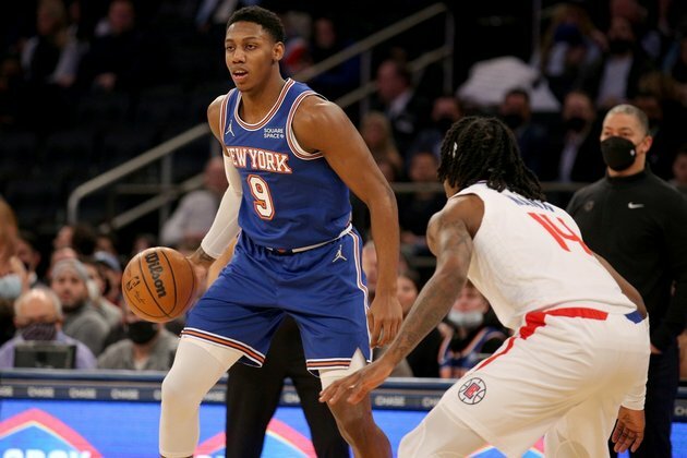 Knicks hope to improve winning road record vs. Cavaliers