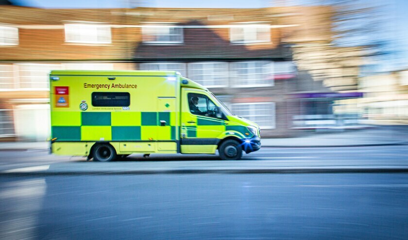Ambulance (c) Ian Taylor/Unsplash