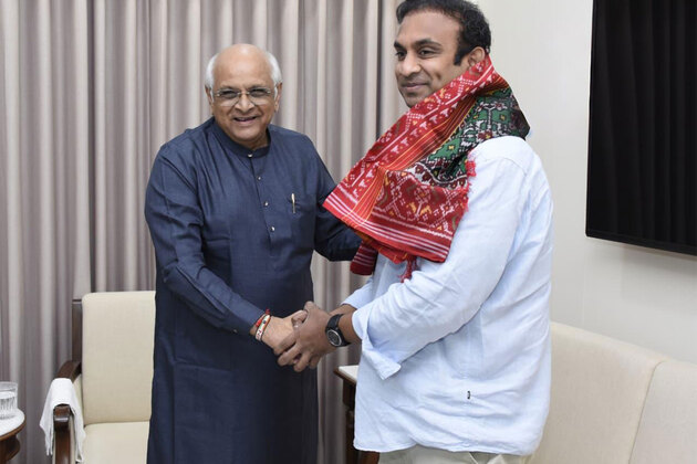 Odisha Governor pays courtesy visit to Gujarat CM Bhupendra Patel in Gandhinagar