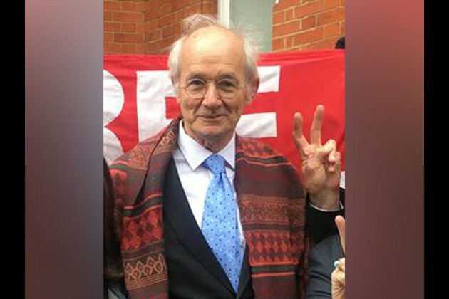 Julian Assange's father requests Australian govt to help his son