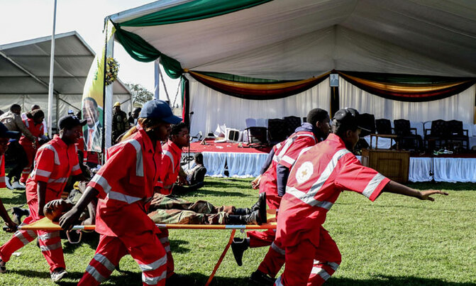 Zimbabwe vote 'will go ahead' despite rally attack Zimbabwe vote 'will go ahead' despite rally attack
