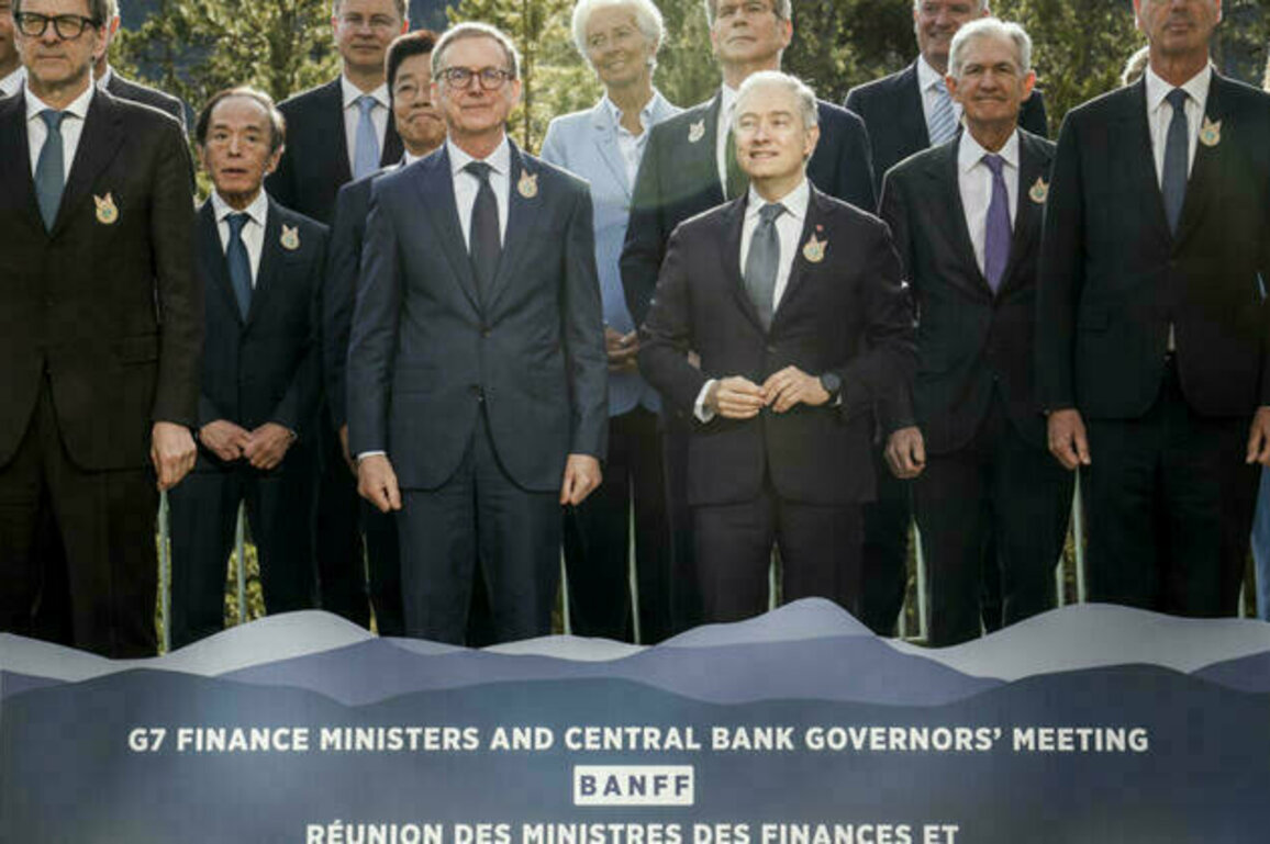 G7 ends finance summit with show of unity amid tariff uncertainty