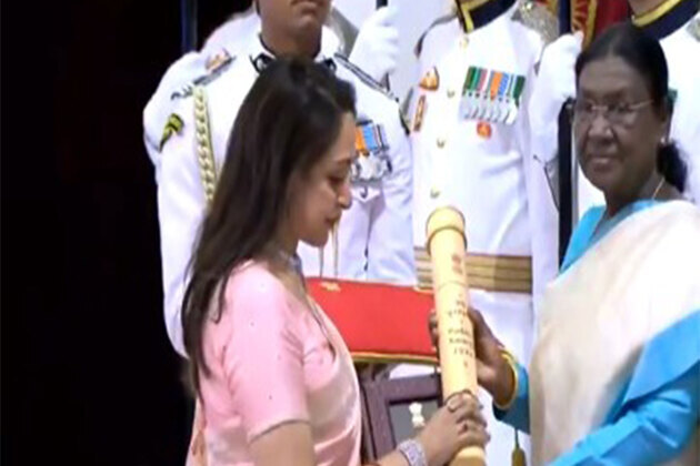 Dharmendra honoured posthumously with Padma Vibhushan, wife Hema Malini receives on his behalf