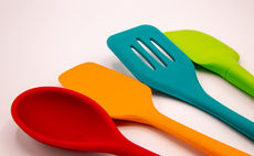 Breast Cancer UK calls for ban on cancer-linked EDCs in everyday items