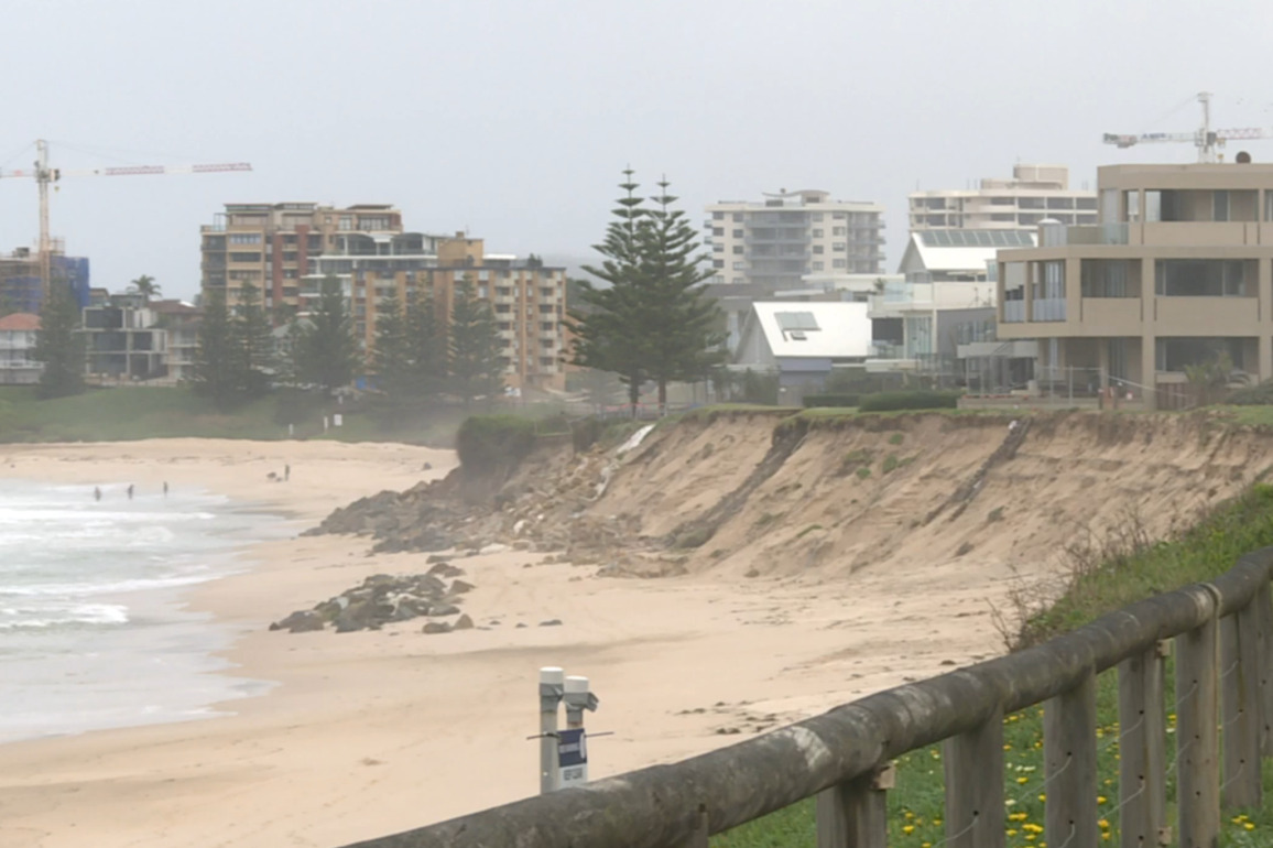 Political stoush on coastal erosion set to come to a head  NBN News