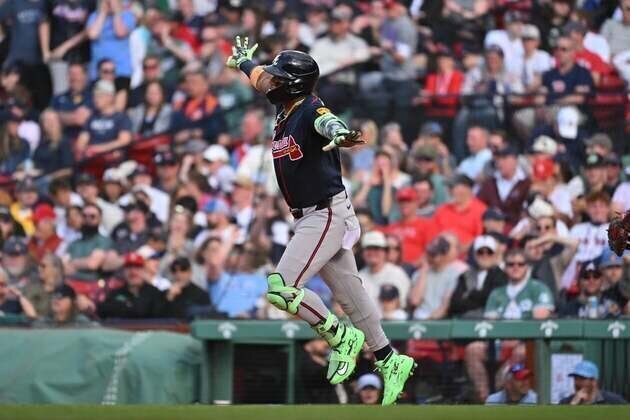 Braves, keeping historic pace, face Reds' winless Chris Paddack