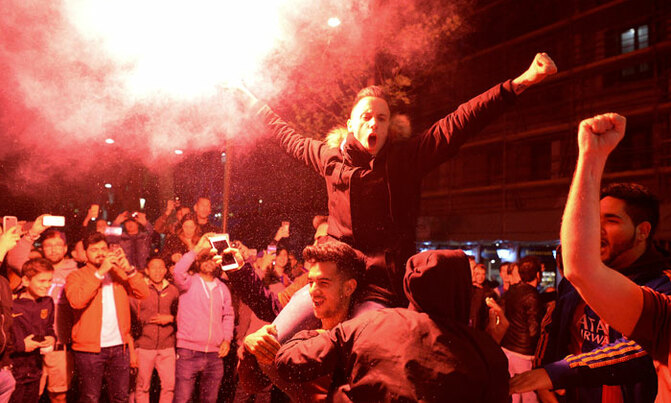 Celebrations as Barcelona seal 25th La Liga title Celebrations as Barcelona seal 25th La Liga title