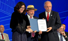 Presidente Lula entre Magda Chambriard, da Petrobras, e Aloizio Mercadante, do BNDES minerais críticos estratégicos vale parceria