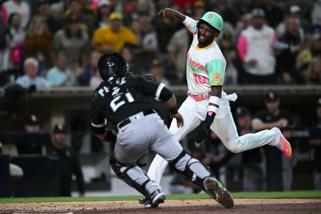 Davis Martin, White Sox send Padres to third straight loss