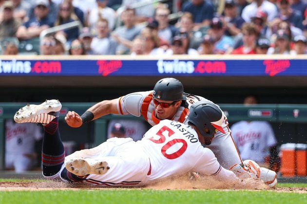 Twins belt Giants 7-1 to snap skid