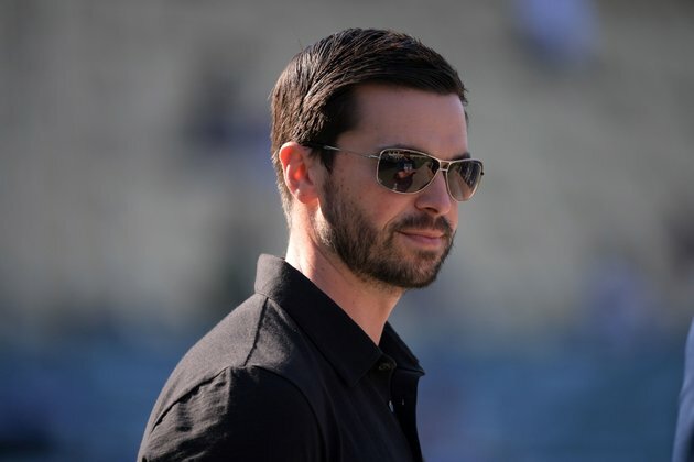 Dodgers promote Brandon Gomes to general manager