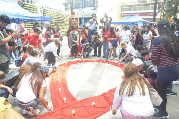 AIDS Watch Council leads candle lighting, free test for HIV awareness