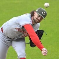 Eugenio Suarez set to return as Reds face Cardinals in doubleheader