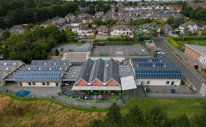 A primary school in Swindon with solar panels on the roof - Credit: iStock