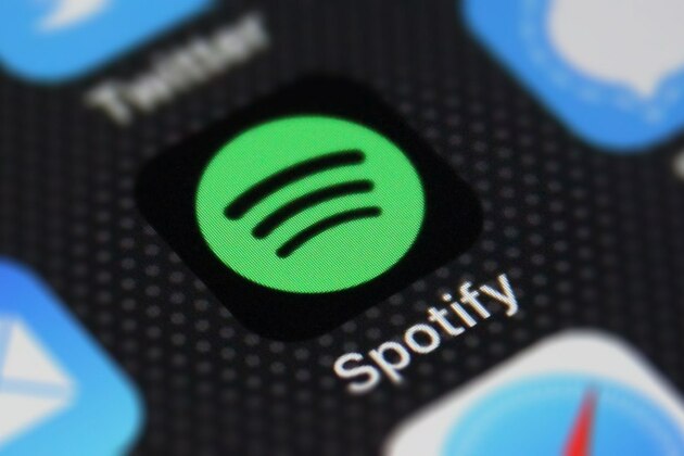 Senators Call for FTC Probe Into Spotifys Bundle Royalty Cuts